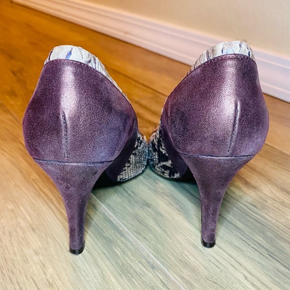 EUC Judith Leiber Exotic Alligator Leather & Satin Pumps - Picture 8 of 15